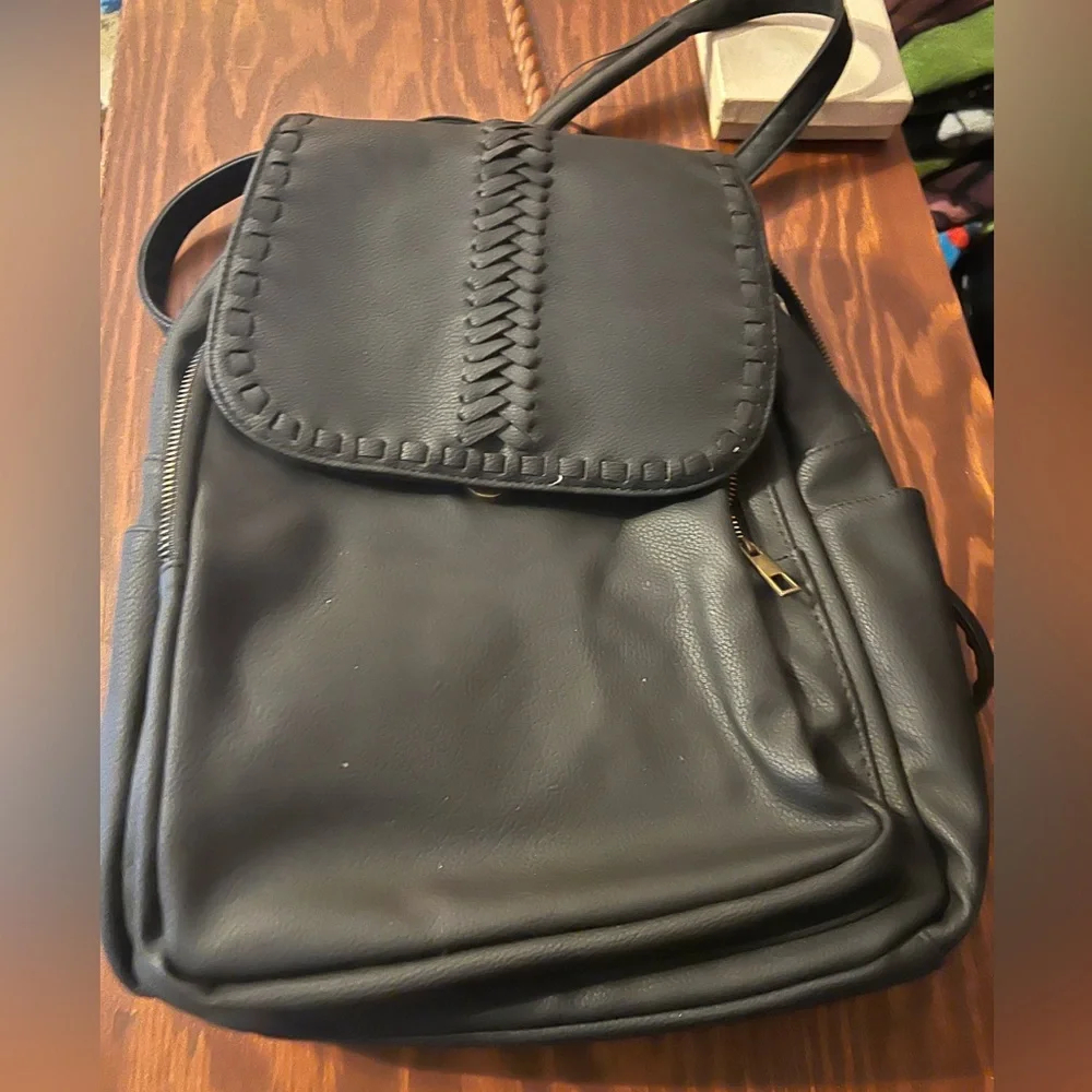 Backpack - Picture 1 of 1